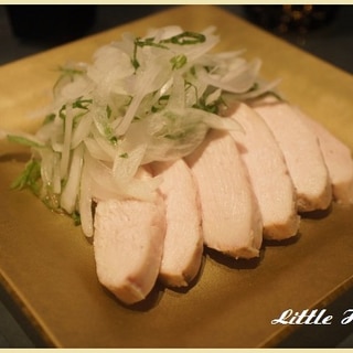 レンジで作る♪簡単・蒸し鶏とオニオンスライスサラダ